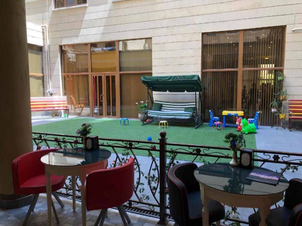 California Boutique Hotel Γιερεβάν Εξωτερικό φωτογραφία
